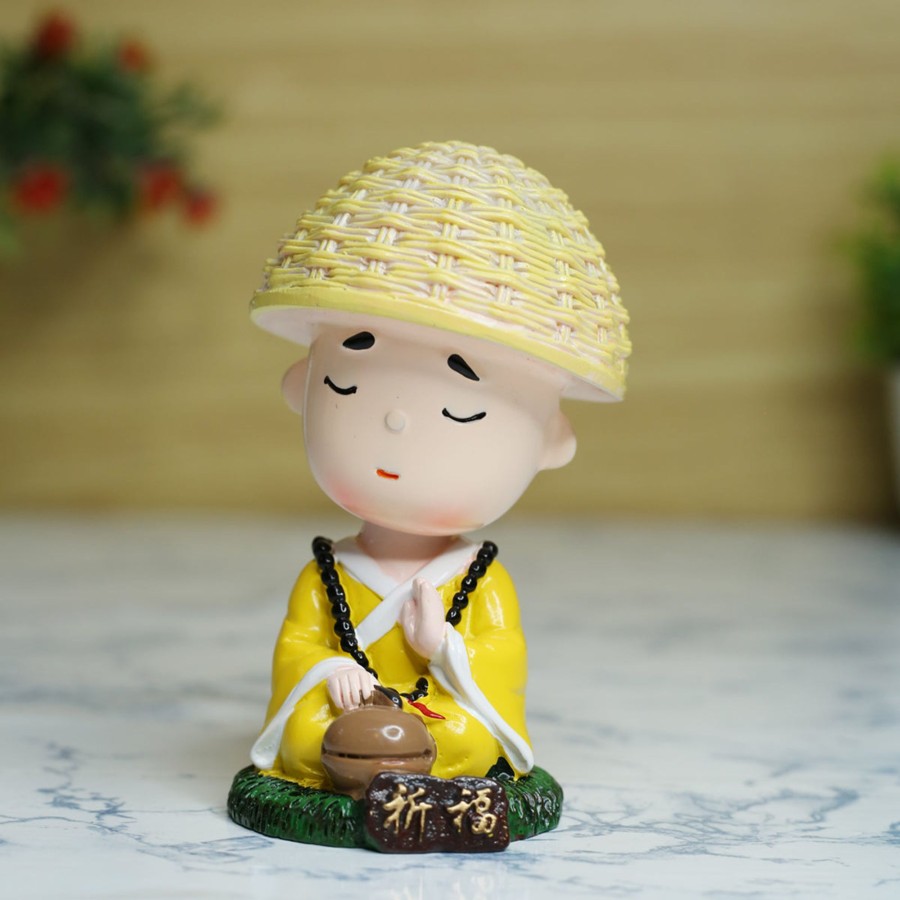 Home Decor Wonderland Human Figurine | Wonderland Single Piece Meditating Monk With Tabla Shaking Head| Monk Statue| Home Decor| Gift Articles | Gift Item