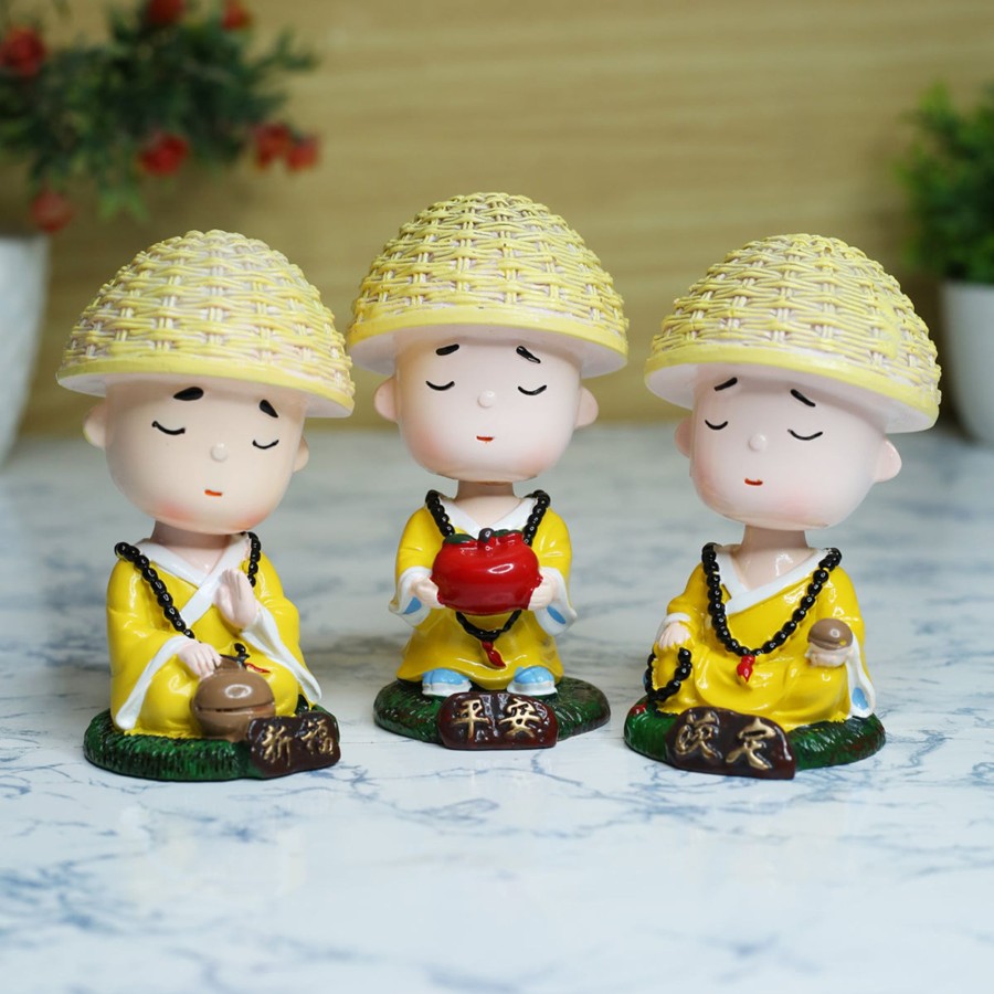 Home Decor Wonderland Table Top Decor | Wonderland (Set Of 3) Meditating Monk With Shaking Head | Monk Statue| Home Decor| Gift Articles | Gift Item