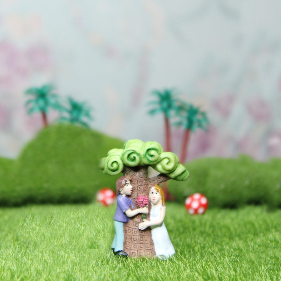 Miniature Fairy Garden Wonderland | (Single Pc) Couple Miniature Toys For Fairy Garden