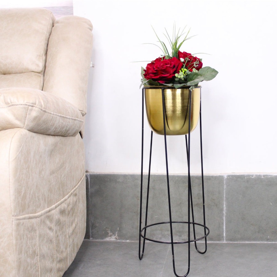 Garden Planters Wonderland | Single Pc Gold U Shape Planter With Black Stand