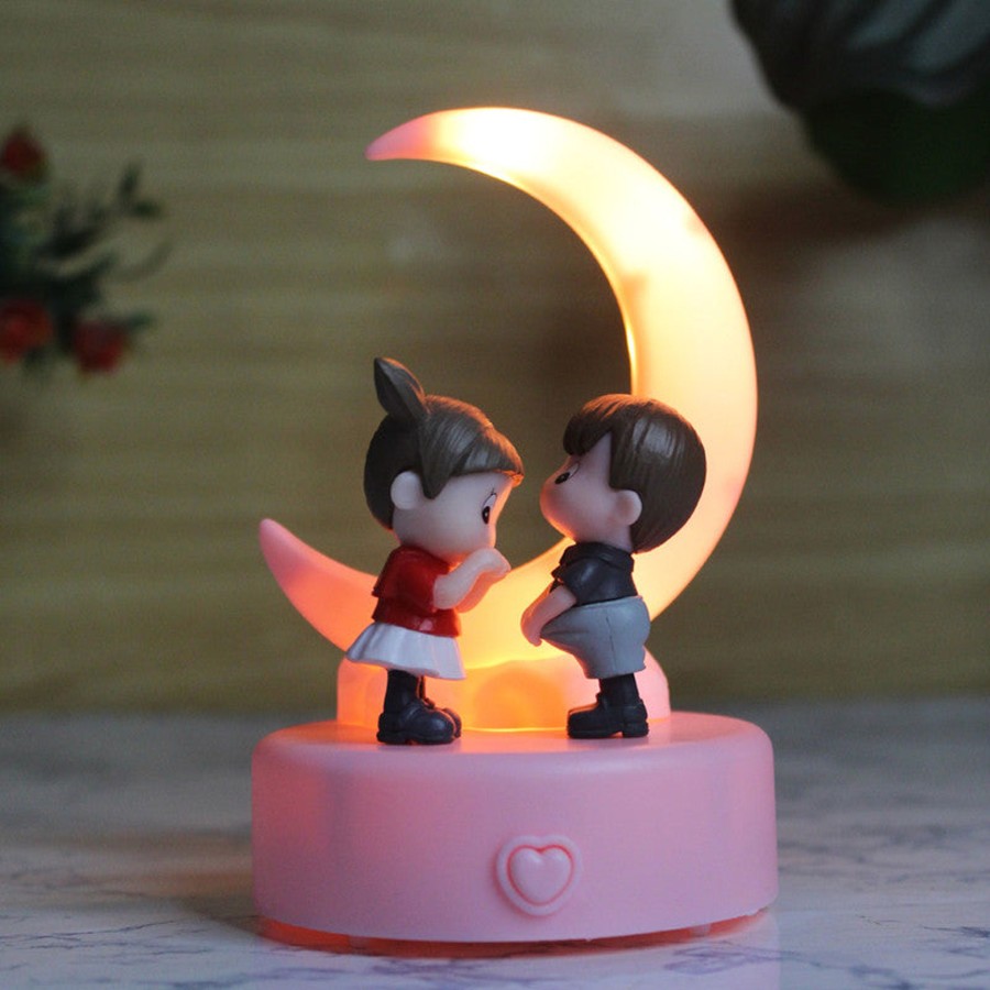 Gifts Wonderland | Wonderland Moon Shape Lovebirds Shine: Light Couple'S 3D Table Top Gift Items ( Comes With Light And Couple Set)